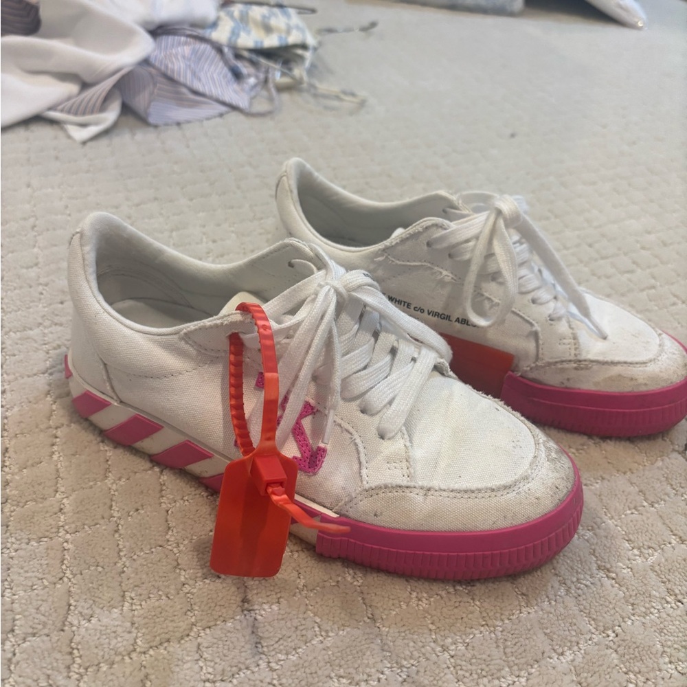 Off-White Hot Pink Virgil Abloh Sneaker